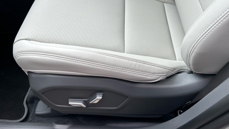 Hyundai SANTA FE 1.6 TGDi 239 Hybrid Ultimate 5dr 4WD Auto Hybrid Estate